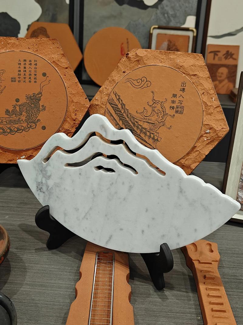 “岩板”家居DIY项目:教您如何用岩板边角料制作托盘和杯垫。_岩板边角料怎么利用_岩板挂边