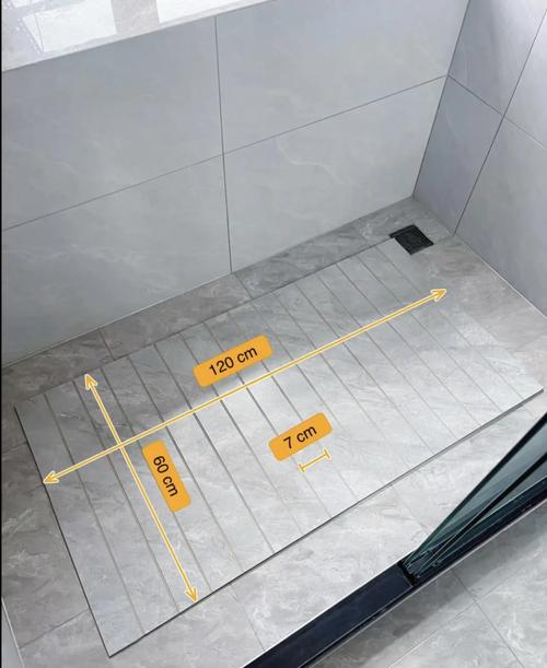 阳台装瓷砖_阳台与卫生间瓷砖防滑性能大考验,教你选出既安全又美观的产品。_阳台卫生间瓷砖一样好不好