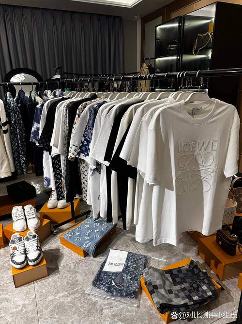 铂金素链的款式与特点_铂金·源素臻岩的跨界融合:当铂金的贵气遇上源素的自然,会碰撞出怎样的火花?_铂金素圈是不是很容易有划痕