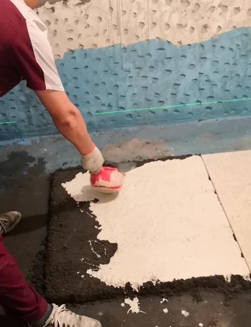 大理石光面_亮面精雕连纹通体大理石在施工时对基层墙地面的平整度要求究竟有多高?_大理石凹凸墙面