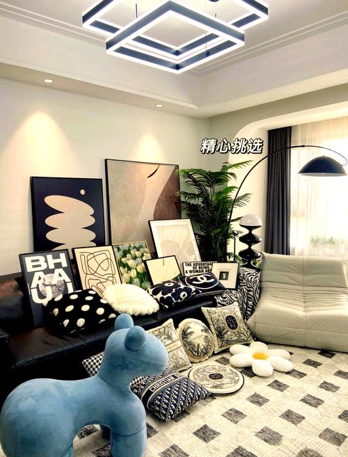 亚马逊绿瓷砖图片_瓷砖亚马逊花型效果_亚马逊系列瓷砖的绿色调如何通过软装如抱枕和挂画来形成和谐的呼应