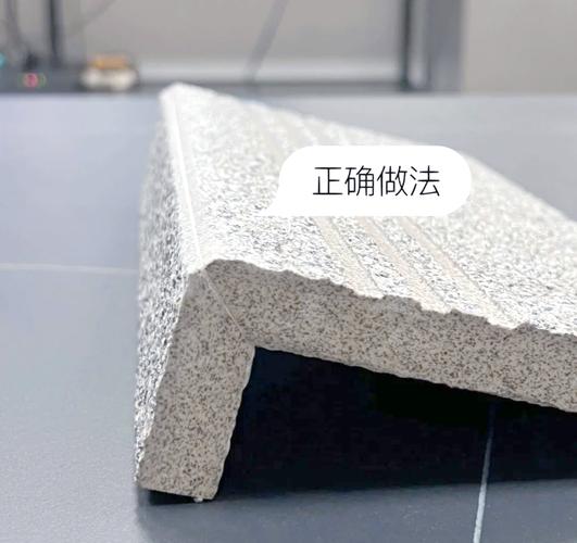 大理石拼接处_通体大理石系列在边缘进行45度倒角拼接时其坯体的颜色一致性有多重要?_大理石两块拼接颜色不一样