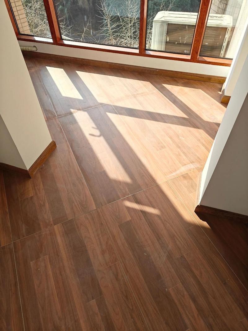 ľ��שϵ�еĲ�Ʒ���������Ƿ�Զ����ʵľ�ذ������赣�ĳ����ͱ���_ʵľ�ذ���κ�ķ�϶��ô����_ʵľ�ذ�ש����������ô�޸�