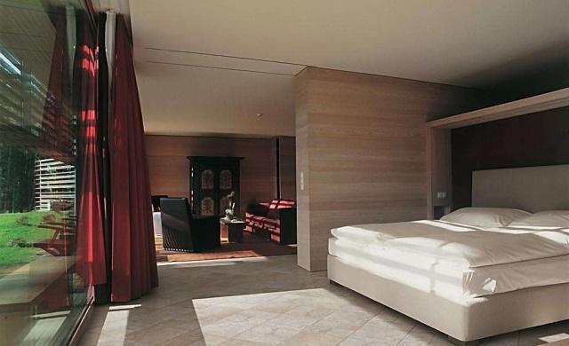 深色系浅色系选择_卧室瓷砖颜色搭配_素色质感砖系列有哪些常见的颜色可选,不同颜色适合搭配什么样的装修风格?