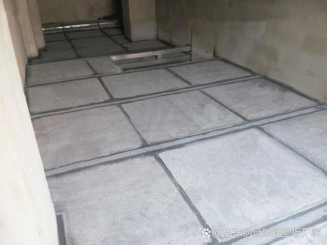 超耐磨通体中板的重量对搬运和铺贴有影响吗?怎么减轻负担?_超耐磨通体中板的重量对搬运和铺贴有影响吗?怎么减轻负担?_超耐磨通体中板的重量对搬运和铺贴有影响吗?怎么减轻负担?