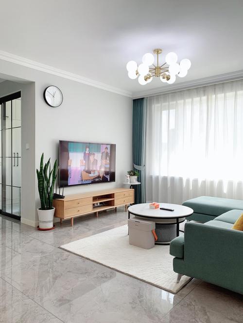 北欧风格瓷砖_清雅素色系列瓷砖的款式适合北欧风格吗?怎么搭配软装?_北欧风客厅瓷砖
