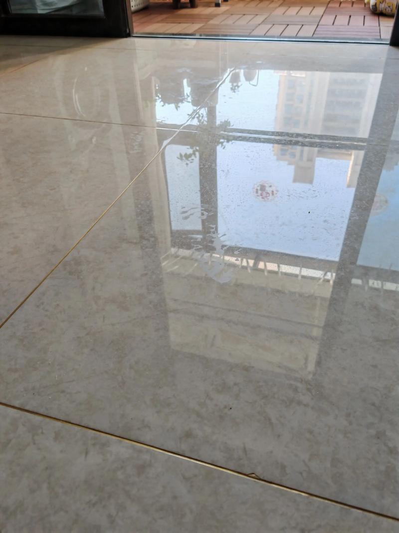 ��ש�����ر�������ʲô�취_750x1500MM ��ɫ�ƹ�ħ��ʯ��ש �칫�ռ����װ�� ���������� ʩ���󻮺��޸������ʴ�_��ש���⻮����ô�޸�