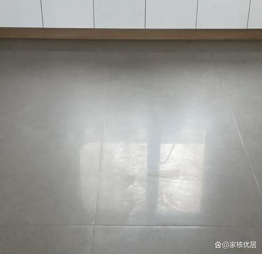 ��ש�����׹⹤��_���״�ש����΢�۽ṹ����������΢���¿�����صı�����̬_����ש����