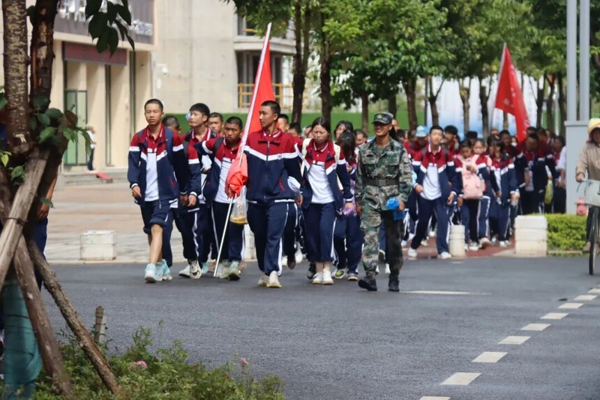 16b8a3150ccaf95f30800aa5b52592ae.jpg