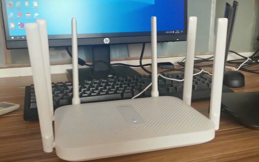 ��Ϊ·������С��·�����Ƚ�_С��·������TP-LINK·�����Ա�_��ΪTP48600