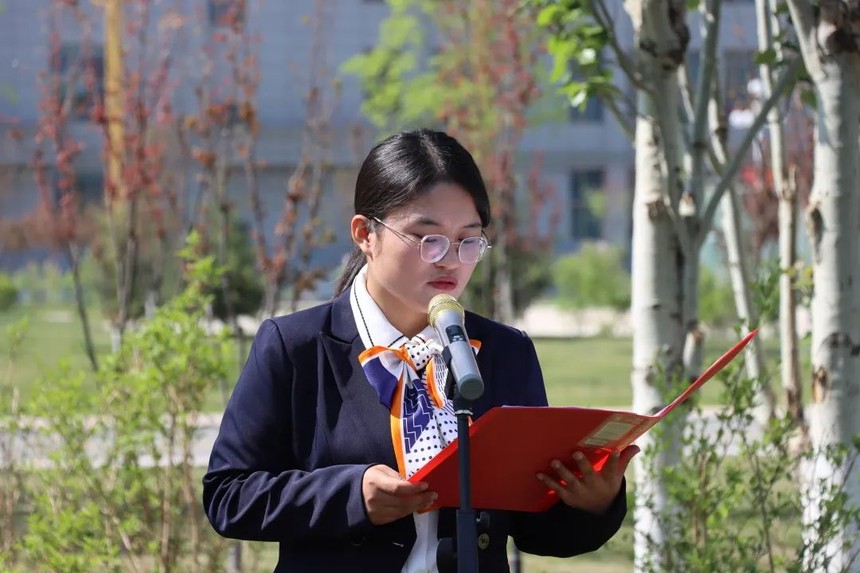 1653983097894778.jpg 1653983097894778.jpg