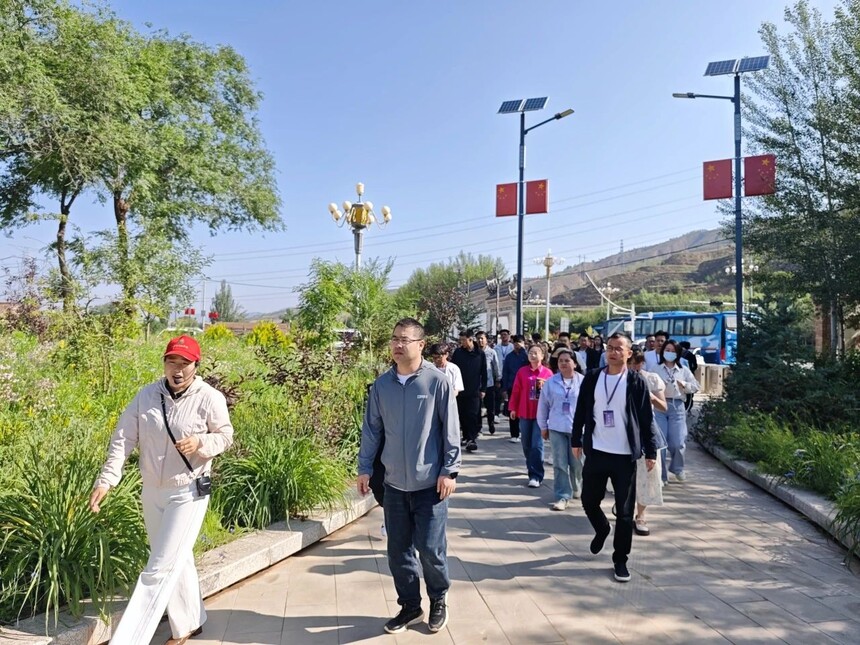 1751853914249109.jpg 192fbfd5689436e3b1953752c502e1a8.jpg