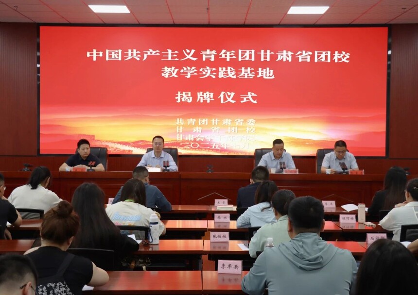 1752194743816329.jpg 9e24a3f544bda0e83f69d4f0849d5d64.jpg