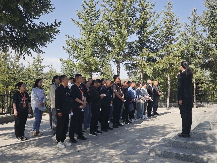 1755066830483371.jpg 4a1fa6df589b2a77994ca64801e734ef.jpg