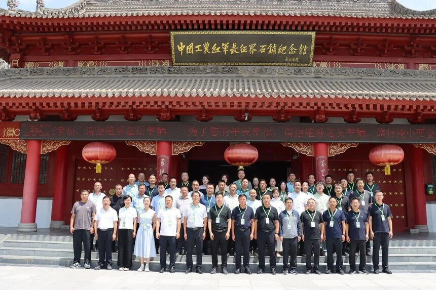 1755067461590654.jpg 0525dd66f23aa31a7d31e1369f730809.jpg