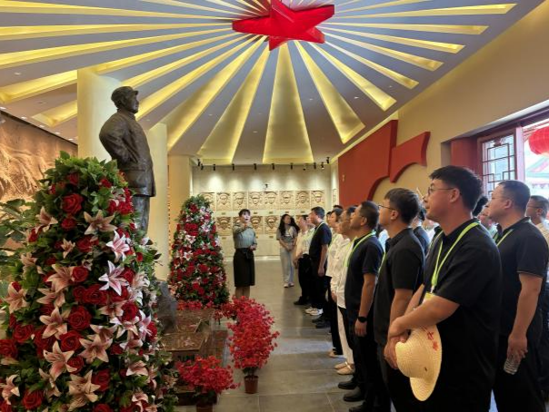 1755133124165554.png bfd82a2f532f176f1d781f2c1bf70a37.png