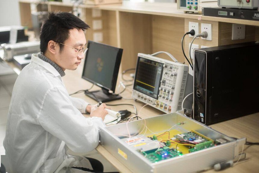 WUTOS���˹�դ������_���¹��³���_�人������ƹɷ����޹�˾