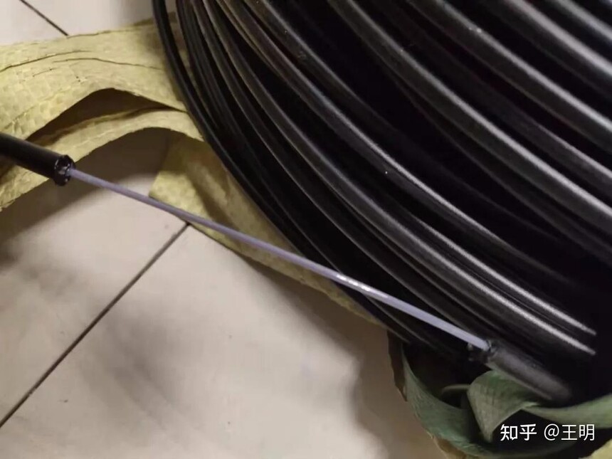 室外光缆质量_光缆外皮质量鉴别_菲尼特中心束管式光缆GYXTW-8A