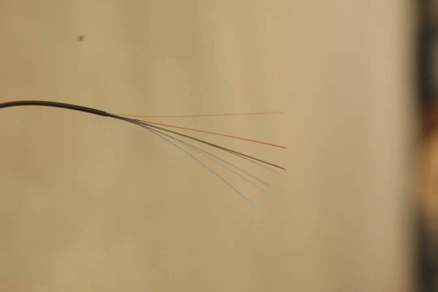 电力光缆作用_光纤复合架空地线技术_OPGW光缆介绍