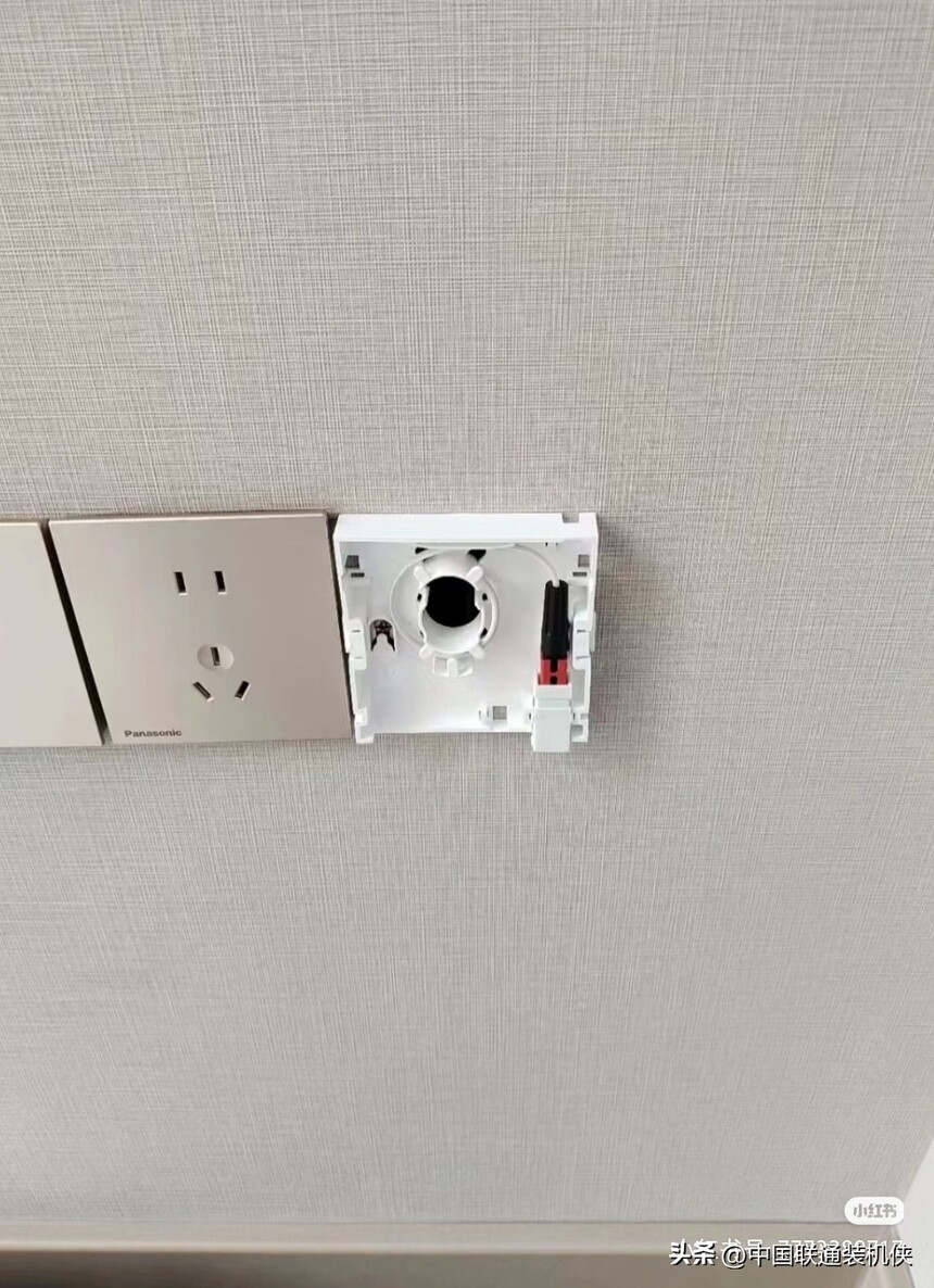 室内光缆铺设_FTTR布线方案_隐形光纤安装