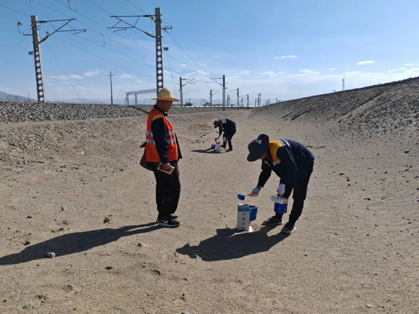 �����·���±�ʶ��ˢ_�������ά��_��ԭ��·��ʩά��