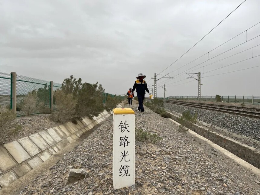 �����·���±�ʶ��ˢ_��ԭ��·��ʩά��_�������ά��