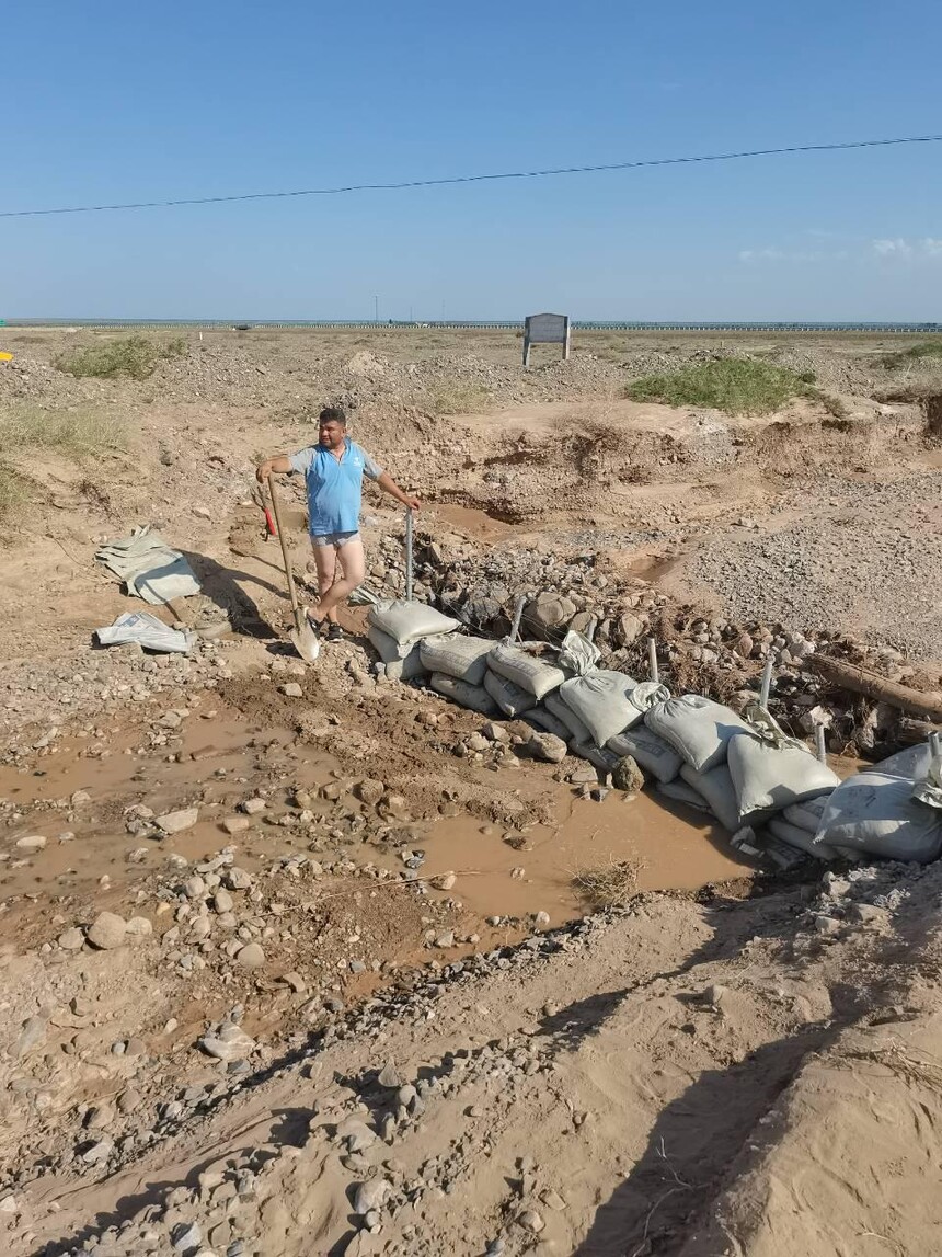 直埋光缆厂家_克州电信抗洪防汛保通信_中国电信新疆克州抗洪抢险光缆维护