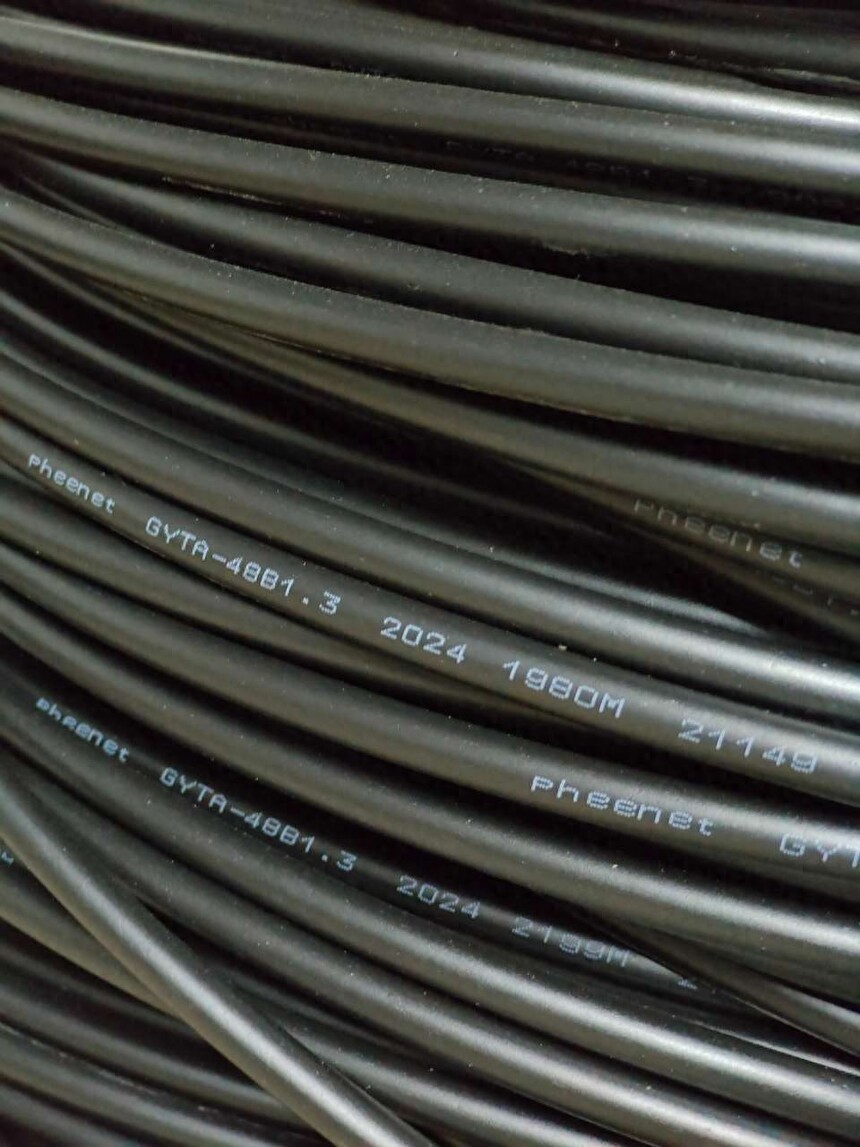 室外光缆型号_单模光纤传输距离与多模光纤对比_单模光纤与多模光纤区别