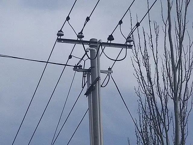 opgw����ά��_���ܵ���˫���ػ���_OPGW���˸��ϼܿյ���