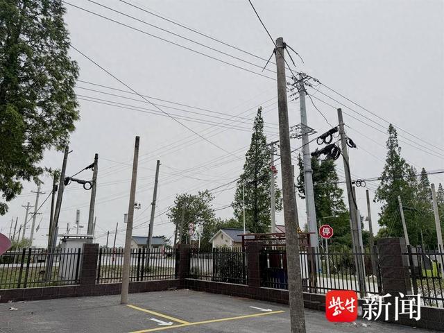 光缆线路杂乱整治_地埋光缆_南通市通州区石港村光缆整治