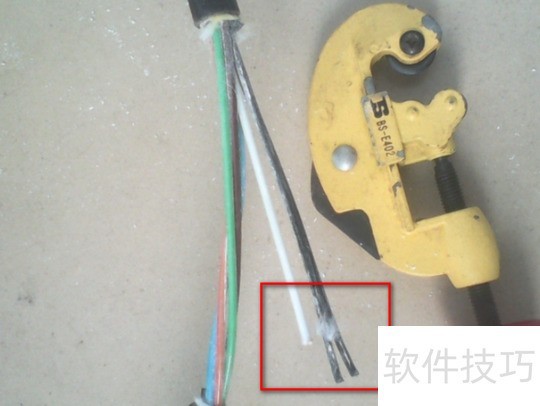 光缆切割方法_室外光缆_光缆剥皮步骤