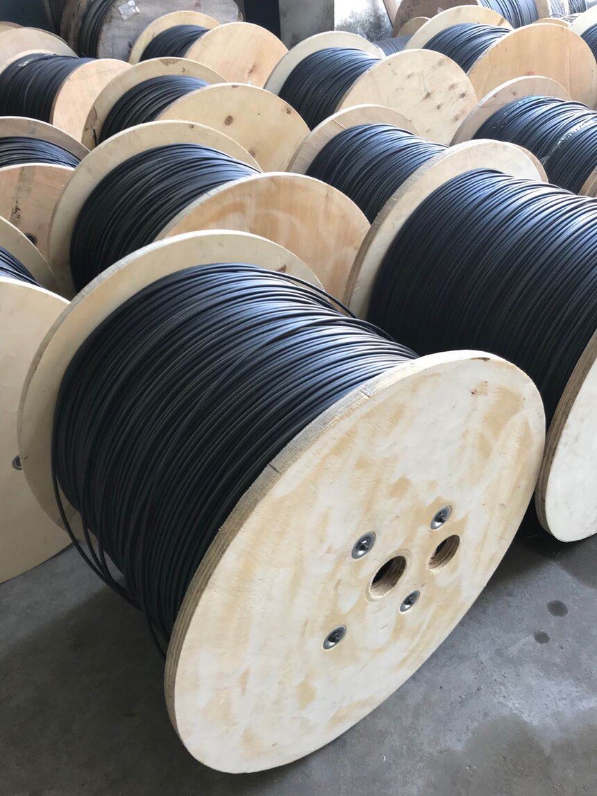 光纤光缆品牌产品特点解析_单模光纤光缆与多模光纤光缆选型_室内光缆行业动态