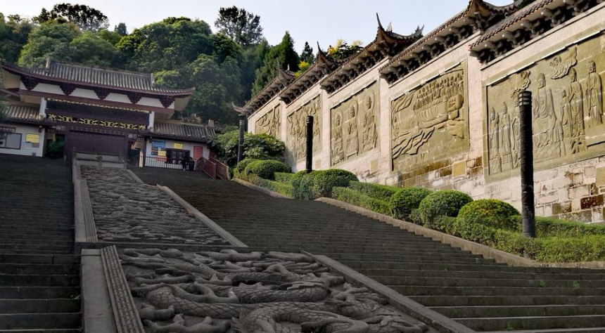 旅遊景點 四川省 圓覺洞摩崖造像風景區 圓覺洞位於安嶽縣城東南角1.