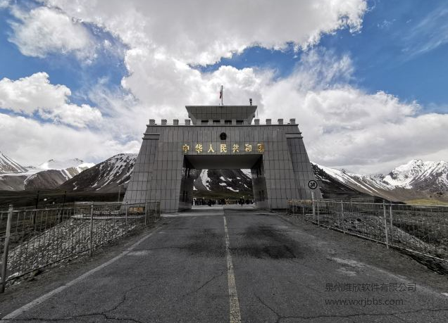 旅游景点 新疆维吾尔自治区 红其拉甫口岸生活在红其拉甫山口周边的