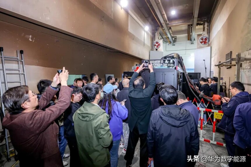 华为电力模块5.0测试_上电科目击测试_华为UPS2000-G
