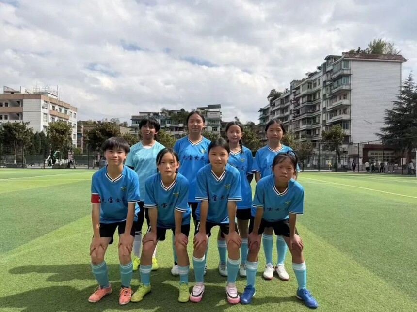 d72623ec-76b5-415d-9834-3c07d44cdfc2.jpg