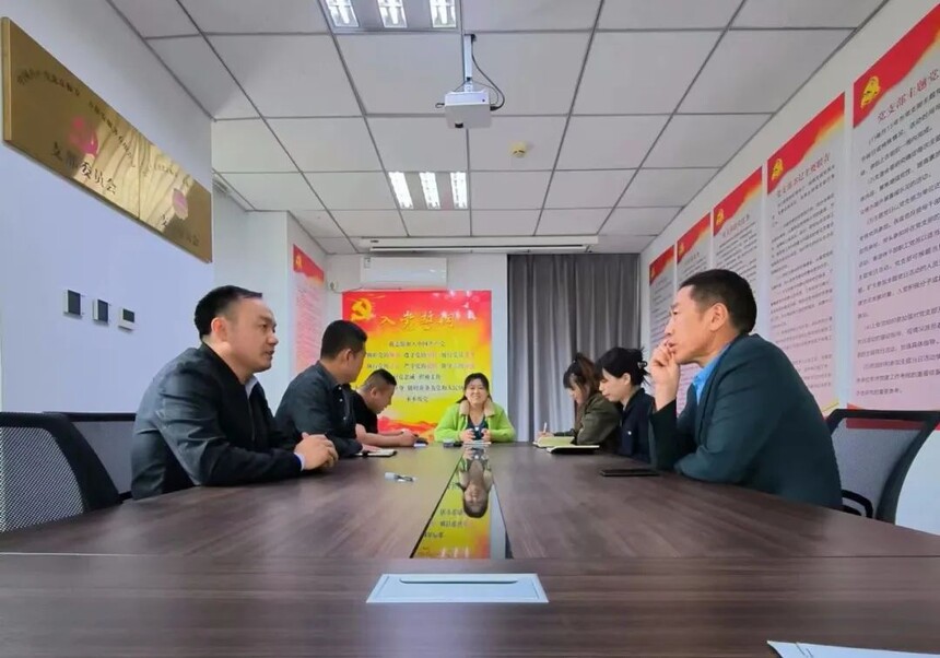 1682297247910708.jpg 1682297247910708.jpg