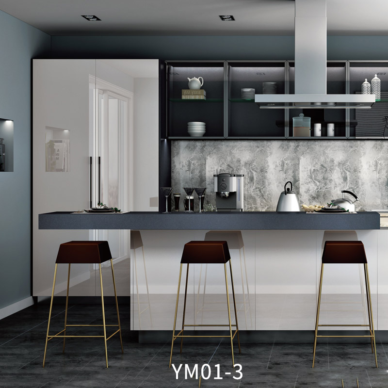 4 YM01-3.jpg