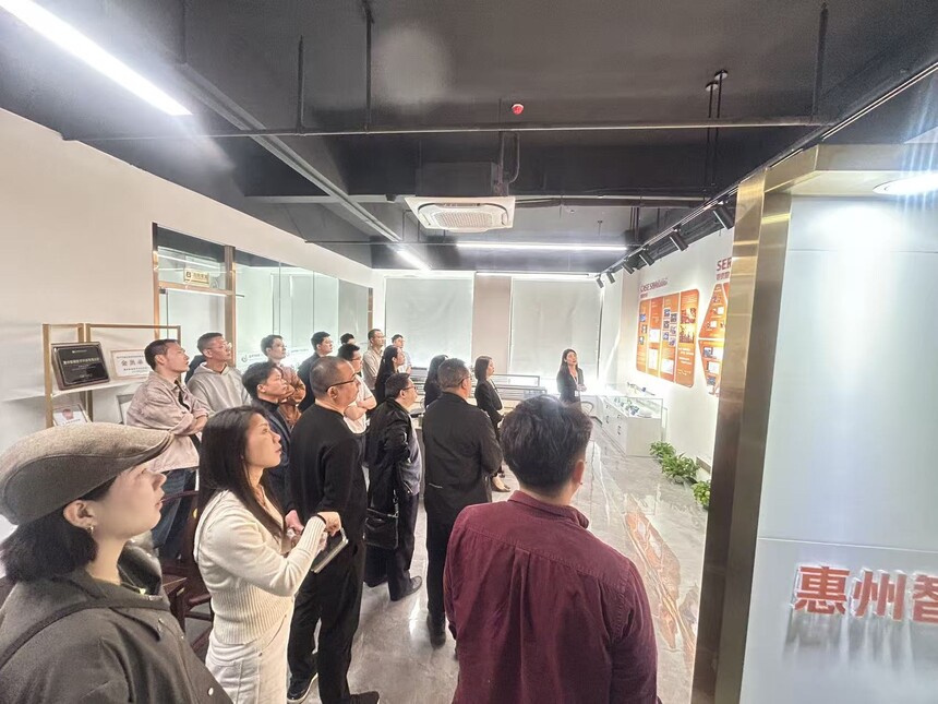 1765505235911000.jpg 1a05bce3c66ba993f6e06ae4e333df9b.jpg